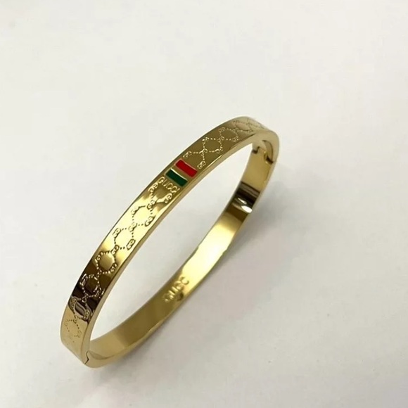 Gucci Bracelet - Picture 2 of 8